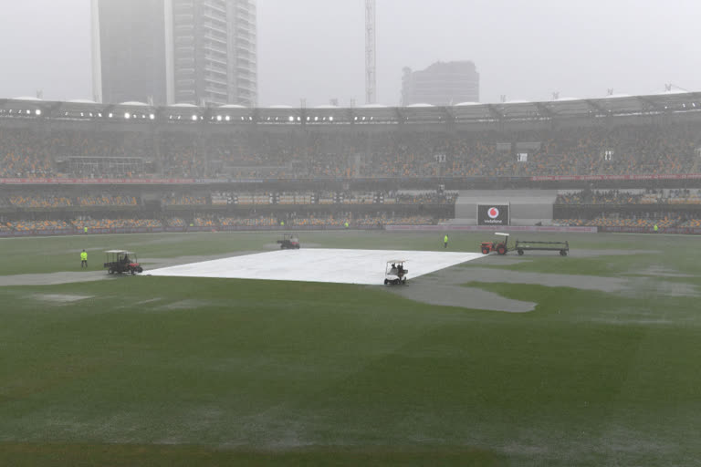 2nd-day-of-brisbane-test-ends-on-tea-break-due-to-rain