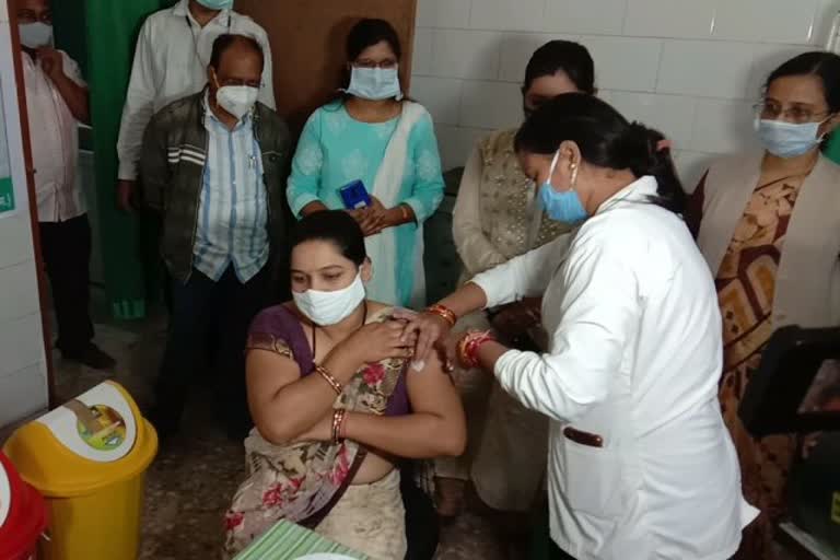 corona vaccination in durg