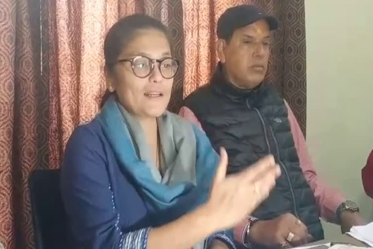 former mp susmita deb criticizes nadda sonowal and himanta biswa sarma