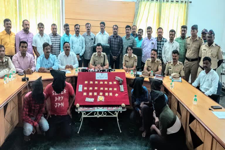 accused-arrested-in-gold-robbary-case-in-sangli