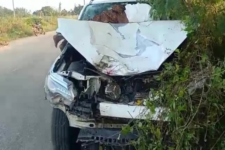 road accident at kammapeta