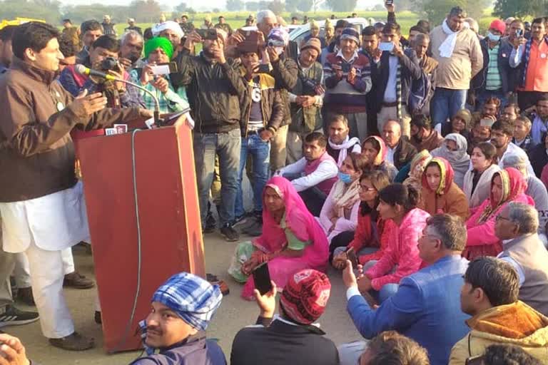 rewari deepender hooda farmers protest