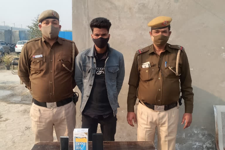 Shaheen Bagh police arrested two in case of theft in delhi