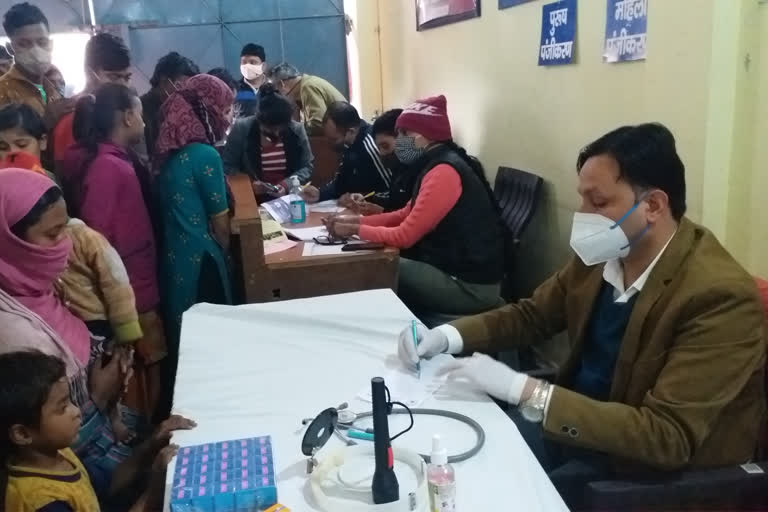 health camp organized at ghazipur dairy farm