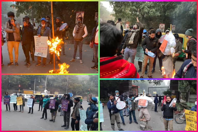 jnu students burn effigy of up cm yogi