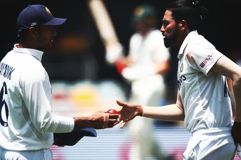 ind-vs-aus-quick-wickets-get-ind-back-australia-lead-by-182