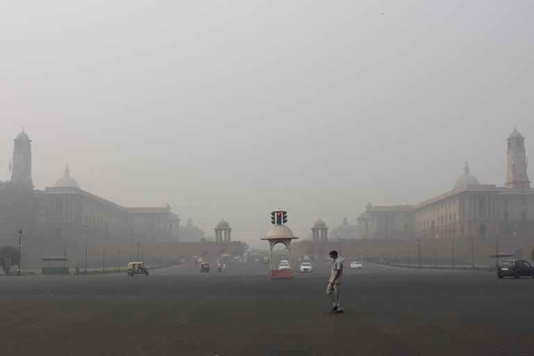 Pollution increases in Delhi NCR,  381 recorded air quality index