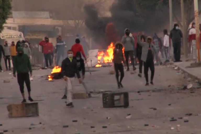 protests in tunisia, 240 people arrested