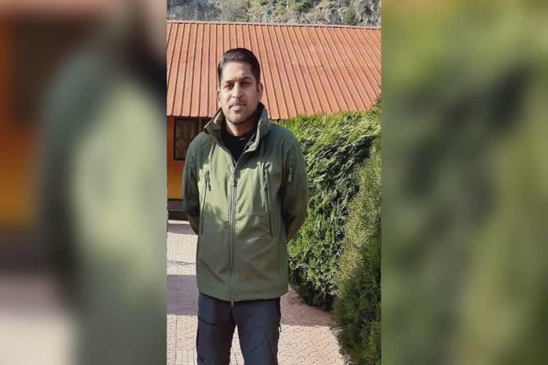 Army Officer Dies Mysteriously in Kupwara's Teetwal Sector  Teetwal Sector in jammu and kashmir  സൈനിക ഉദ്യോഗസ്ഥനെ സംശയാസ്‌പദമായ സാഹചര്യത്തിൽ മരിച്ച നിലയിൽ കണ്ടെത്തി