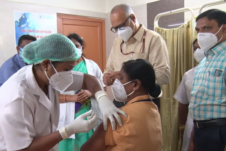 The first dose of Kovid-19 vaccine was given to the frontline medical staff of the South Central Railway at the Central Railway Hospital in Lalaguda, Secunderabad.