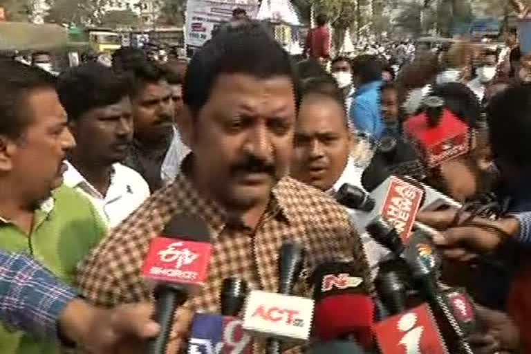 MLA VAMSI