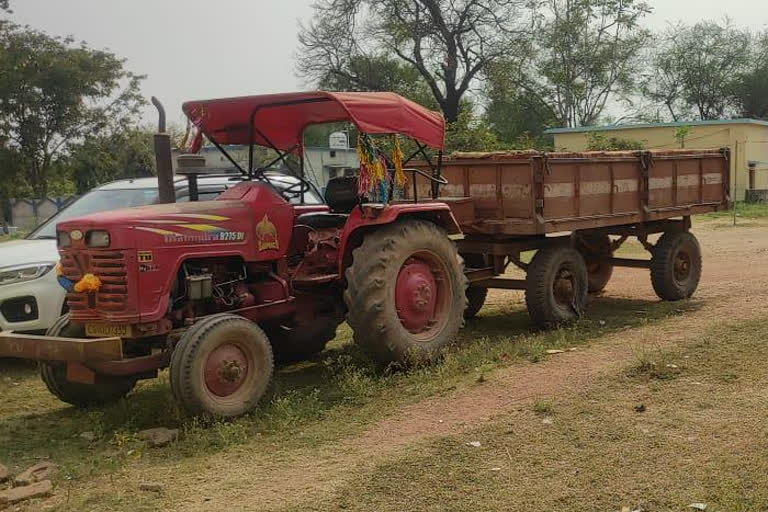 Four vehicles used for  illegal transportation of bricks seized