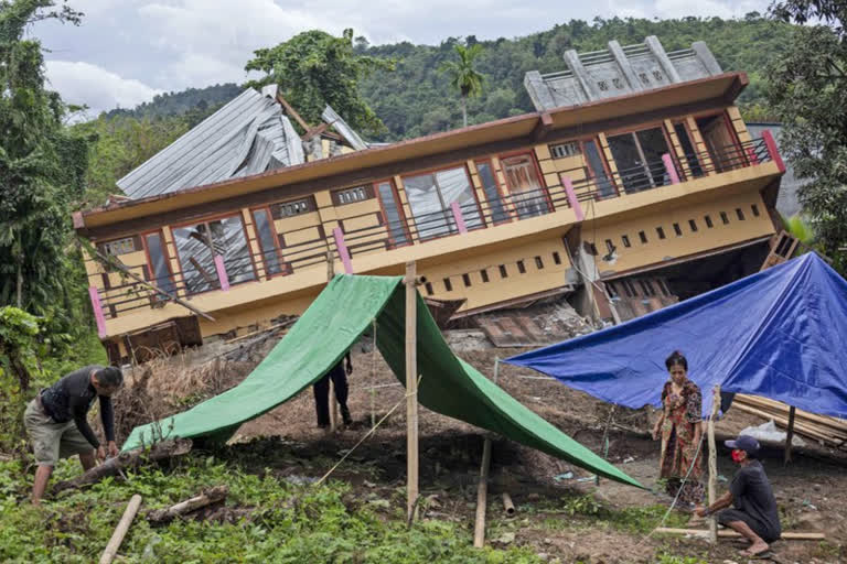 পুনৰ খুলিছে ব্যৱসায়িক প্ৰতিষ্ঠান