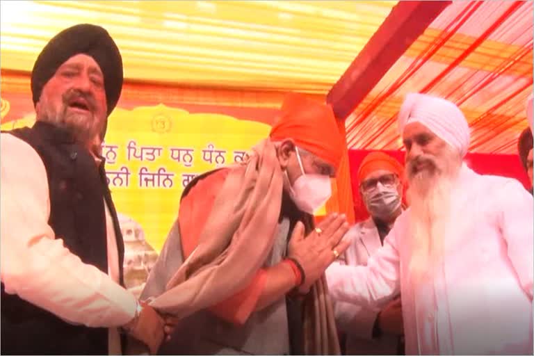 Lieutenant Governor of Jammu & Kashmir  Manoj Sinha visits Chanda Nagar Gurudwara