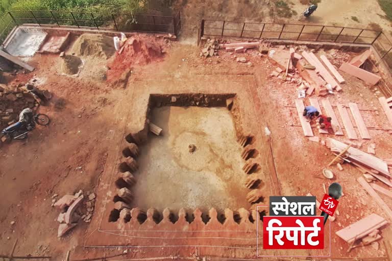 450-year-old-water-tank-found-in-fatehpur-sikri-of-agra-in-todermal-residence-finance-minister-of-akbar