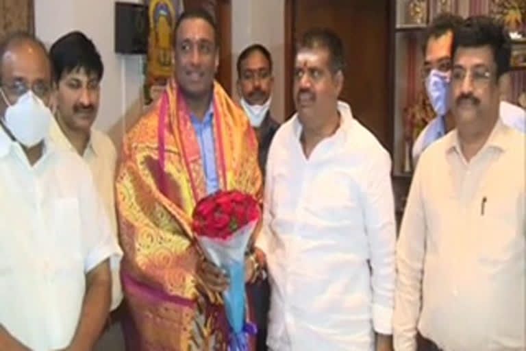 minister mekapathi goutham  meet tourism minister avanthi srinivas