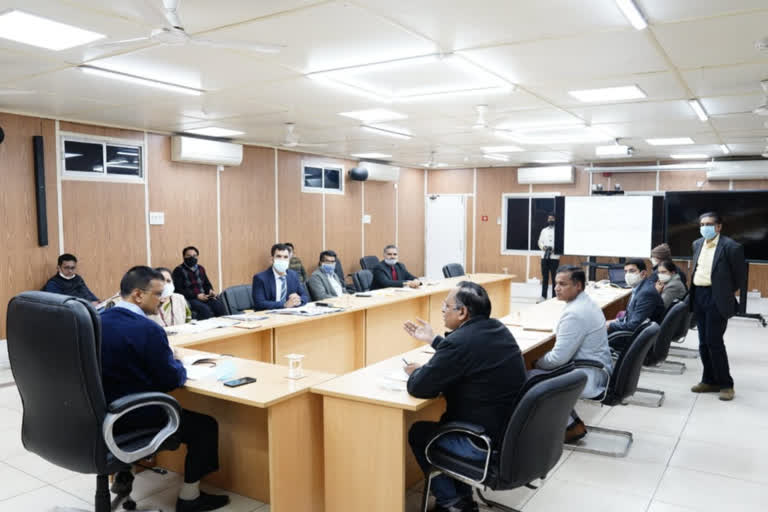 CM Kejriwal held a meeting to allocate flats