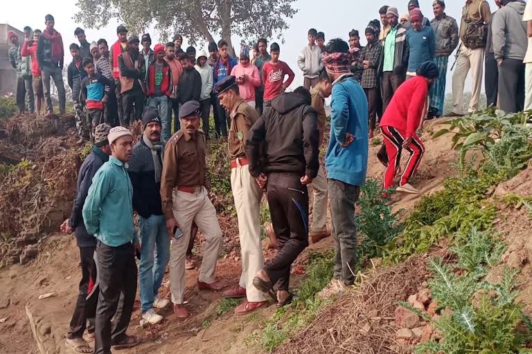 Dead body of a youth recovered from pond