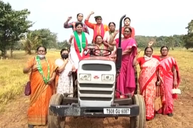 mahila sangala tractor rally