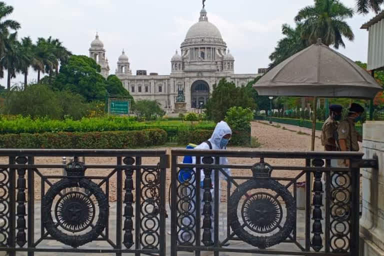 Kolkata municipality corporation will sanitize Victoria memorial before modi's visit