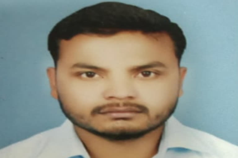 ot technician committed suicide in meerut