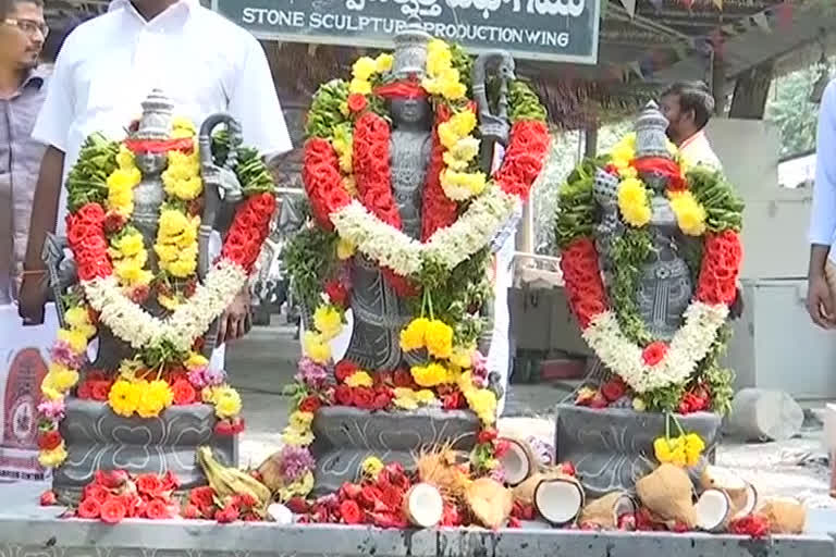 sitha rama laxmana idol send to ramatheertham from tirupathi