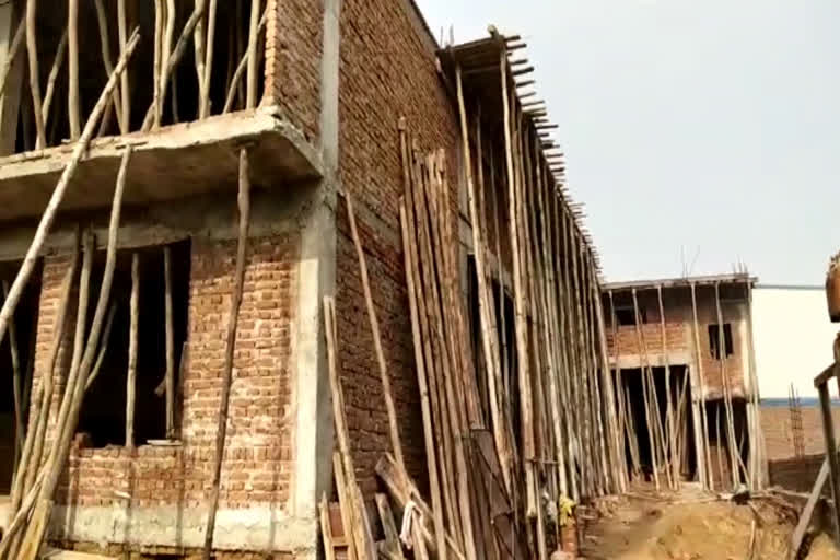 Illegal construction is being done in Faridabad indiscriminately, administration unaware