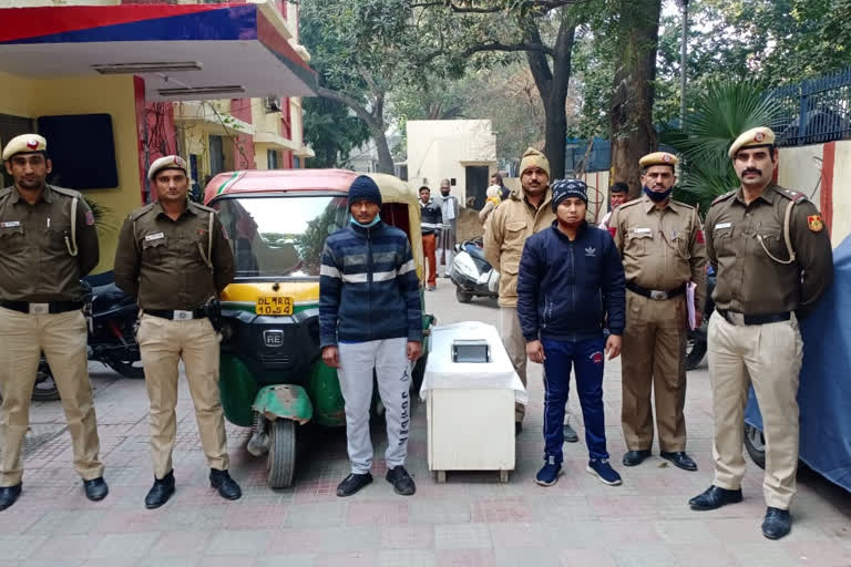 Srinivaspuri police arrested accused involved in several cases in Delhi