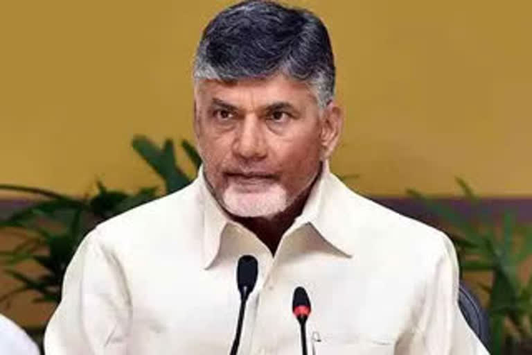 chandrababu pays tribute to tdp leader paritala ravi on occassion of his death anniversary