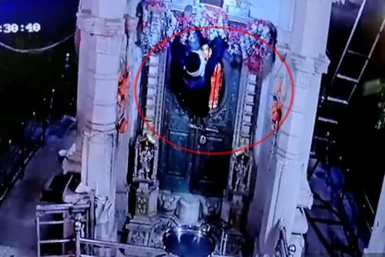 Theft in Gayatri Temple of Sirohi, सिरोही न्यूज