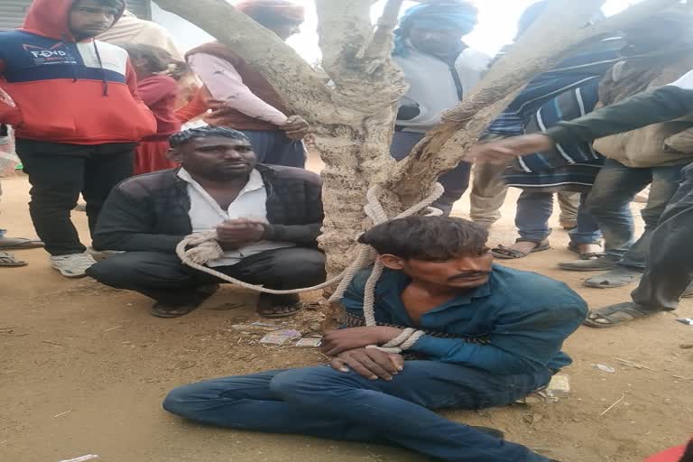 villagers beaten two thieves