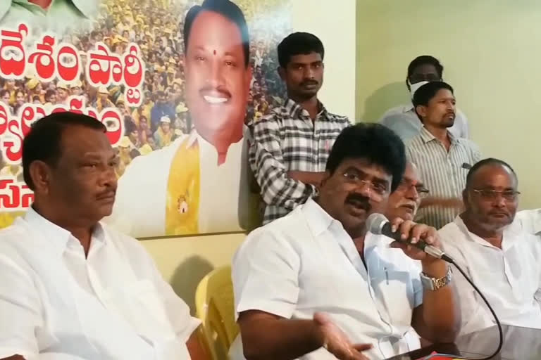 koona ravikumar allegations on cm jagan, speaker tammineni at narasannapeta