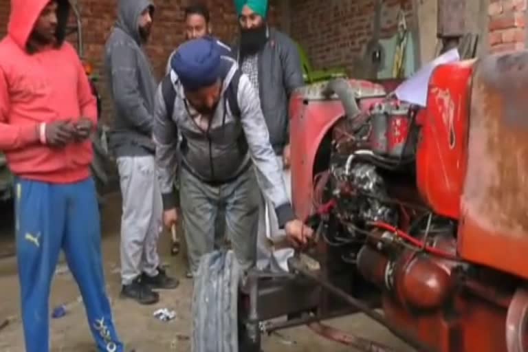 karnal mechanic tractors repairing