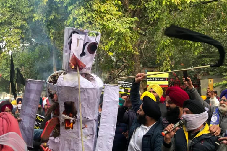 Manjinder Singh Sirsa effigy was burnt