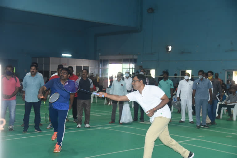 Nellore district officials celebrate National Voters' Day