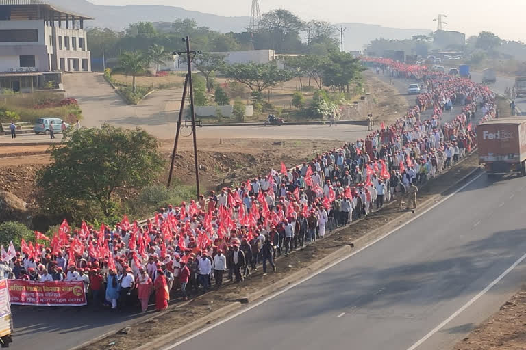 Farmers from various districts of the Maharashtra gather at Azad Maidan in Mumbai in protest against FarmLaws