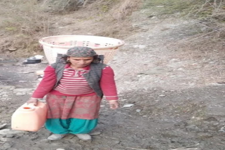 people facing water problem in Banjar of Kullu