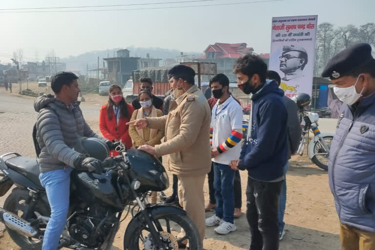 police started awareness campaign regarding traffic rules in Balh of mandi