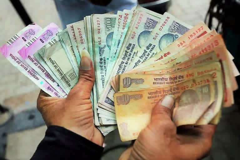 Rupee rises for 5th session settles 3 paise higher at 72.94