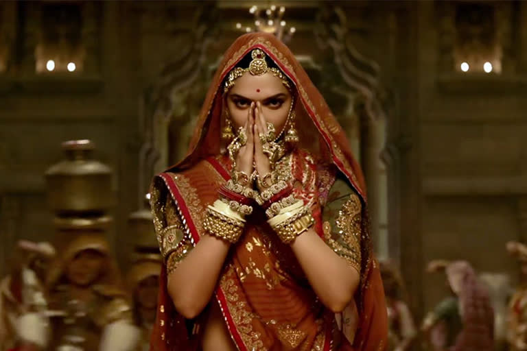 As 'Padmaavat' completes three years Deepika shares behind the scenes from the film