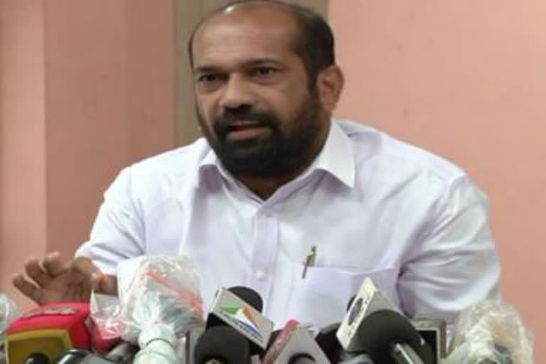 Anil Akkara MLA ordered to appear in court  തൃശൂർ വാർത്ത  അനില്‍ അക്കര എംഎൽഎ കോടതിയില്‍ ഹാജരാകണമെന്ന്‌ ഉത്തരവ്  Anil Akkara MLA  അനില്‍ അക്കര എംഎൽഎ  തൃശൂർ  thrissur