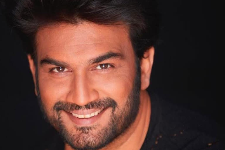 Sharad Kelkar says People are partying so don't know why they won't go to theatres