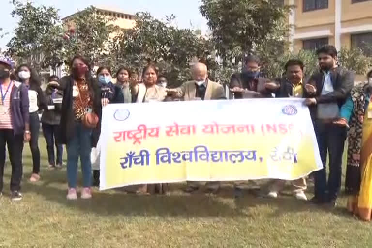 nss-wing-of-ru-celebrated-voters-day-in-ranchi