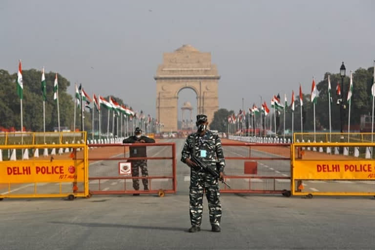 security tightened in delhi ahead of  republic day and tractor rally