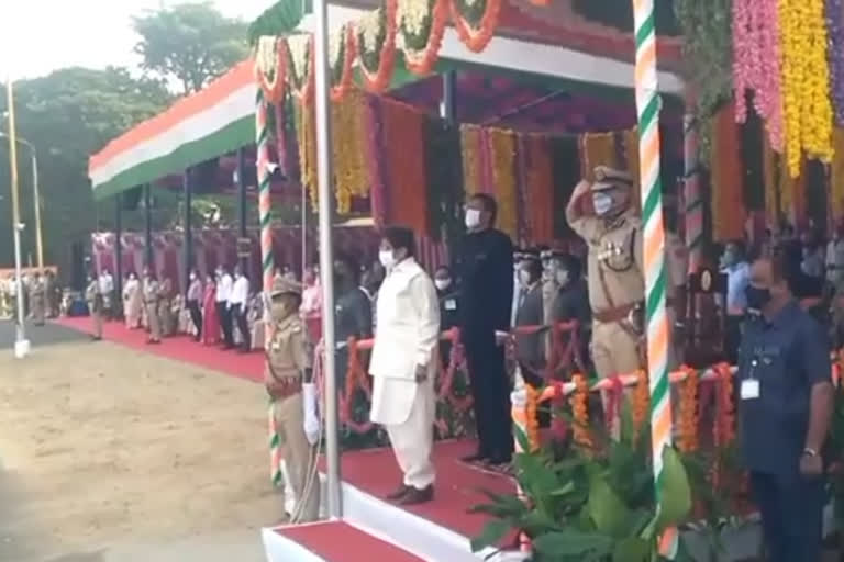 republic-day-celebration-pondicherry-governor-hoisted-the-flag