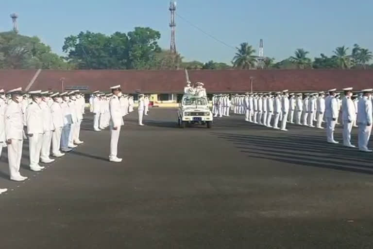 Republic Day Ernakulam  Minister AC Moidheen  national flag  Ernakulam  എറണാകുളം  മന്ത്രി എ.സി മൊയ്‌തീൻ ദേശീയ പതാക ഉയർത്തി  റിപ്പബ്ലിക്ക് ദിനാഘോഷം