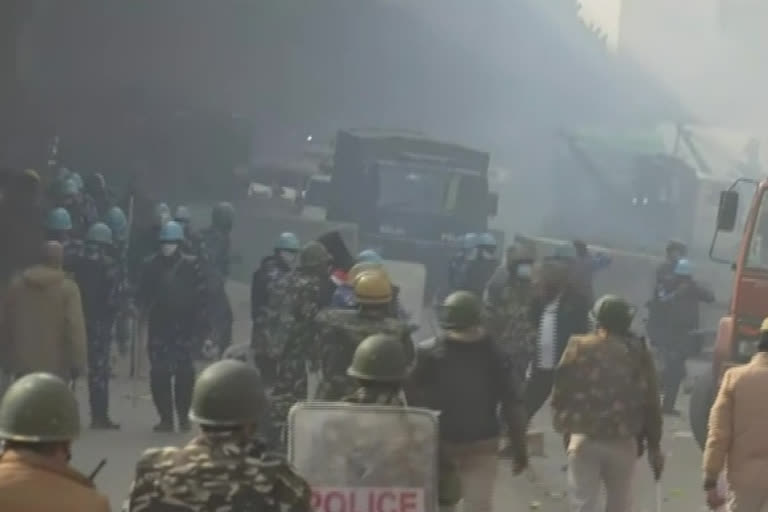 Opposition leaders condemn violence  violence during tractor parade  Opposition on farmers protest  Opposition on tractor parade  Opposition condemned violence during tractor parade  ഡൽഹിയിലെ കർഷക സരമം  കർഷകരുടെ ട്രാക്ടർ റാലി