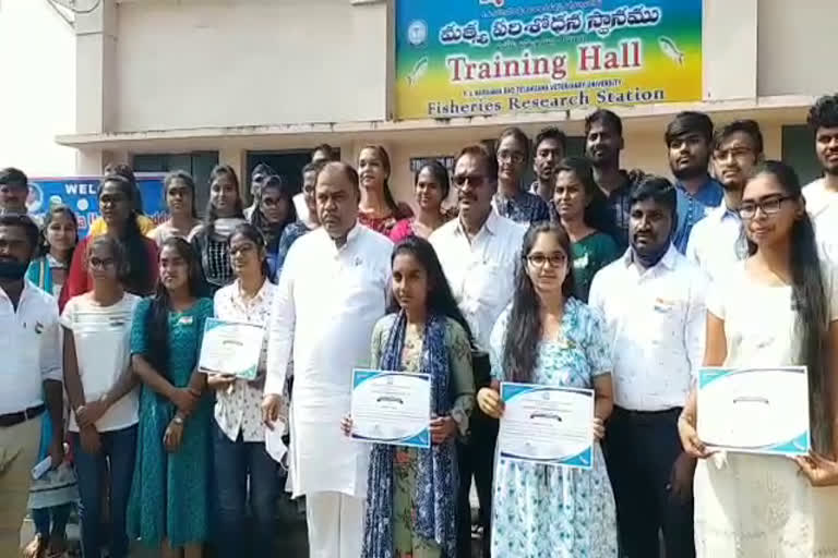 fisheries-training-to-students-in-telangana-pv-narasimha-rao-fisheries-research-centre-at-paleru-in-khammam-district