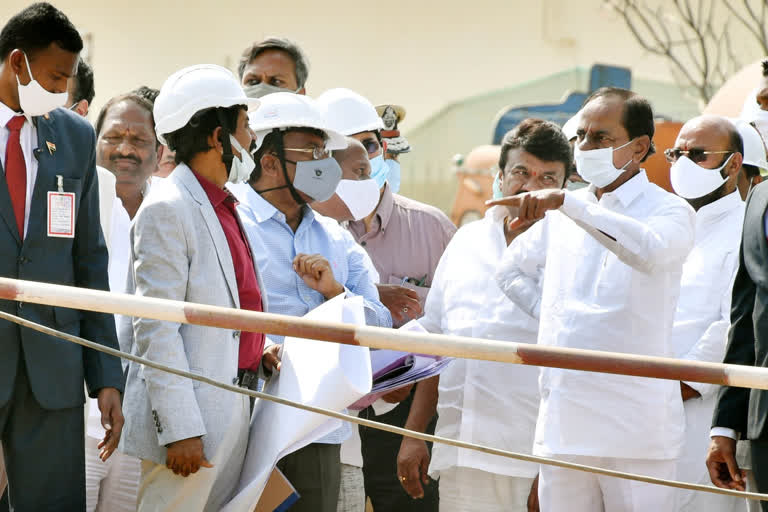 Telangana CM inspects Secretariat construction works