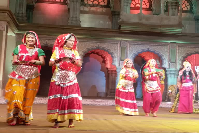 Presentation of Bundeli culture based art at 36th Lokrang ceremony